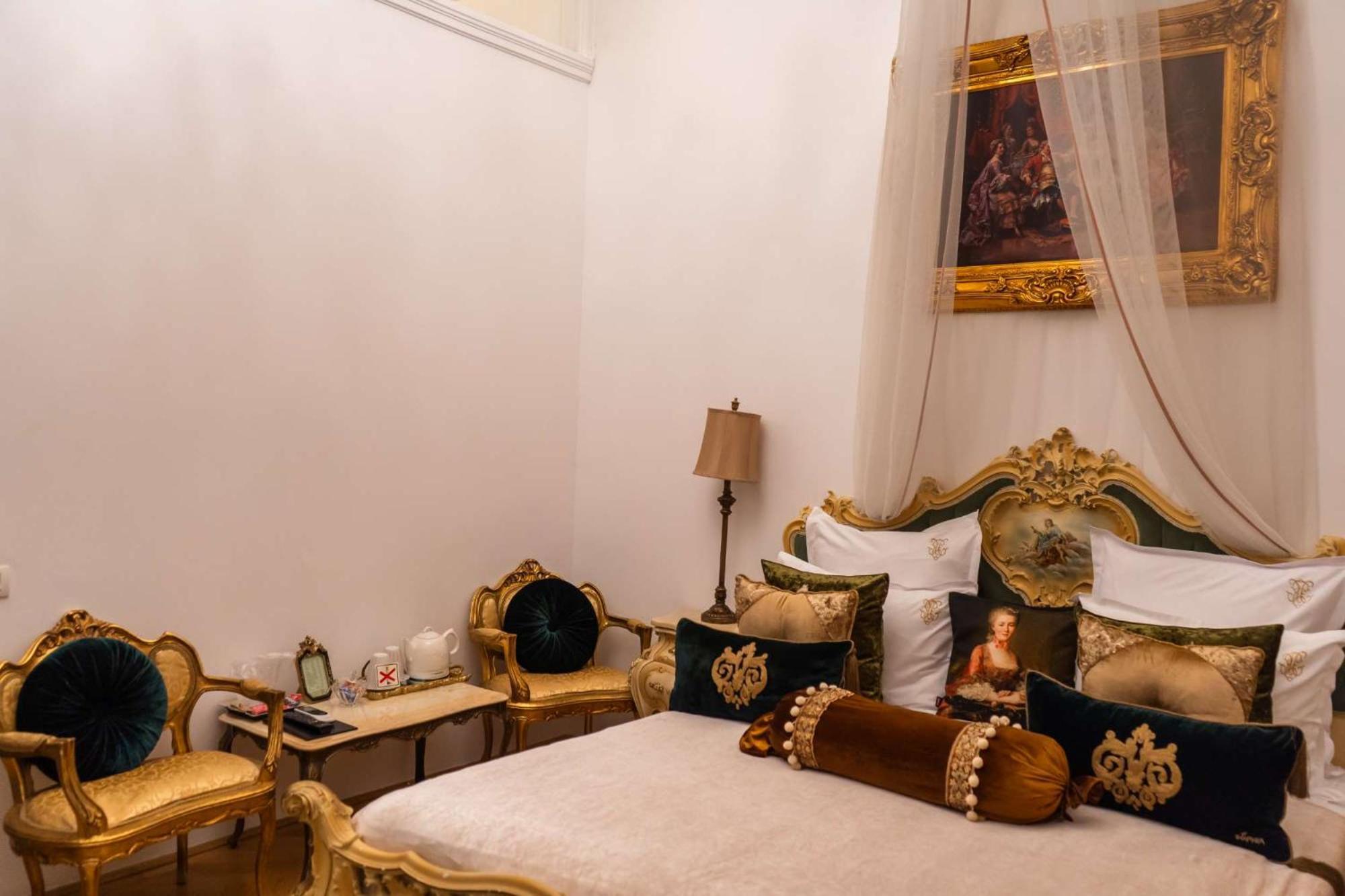 Conacul Coroanei Luxury Boutique Hotel Bukarest Eksteriør billede