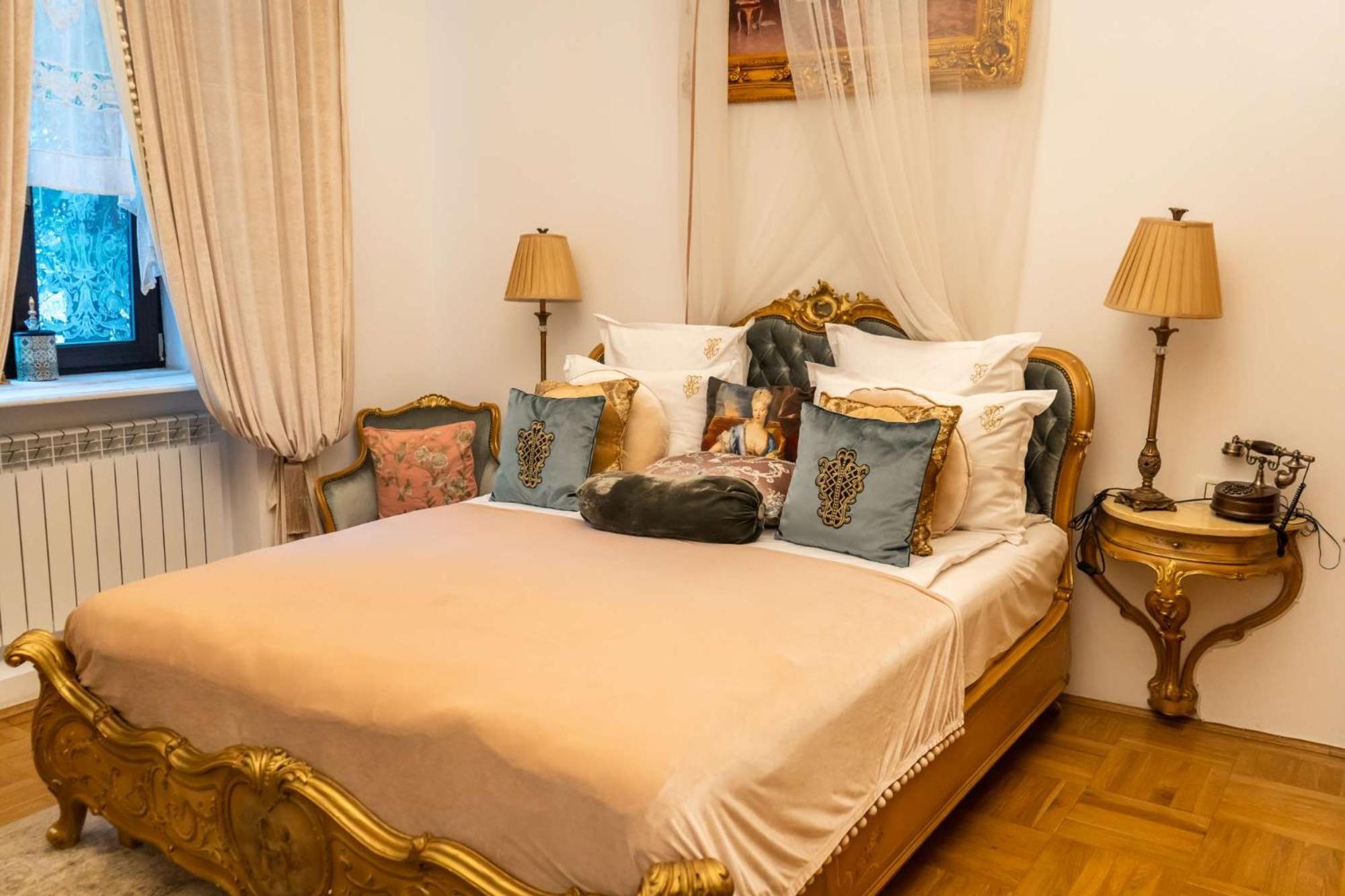 Conacul Coroanei Luxury Boutique Hotel Bukarest Eksteriør billede