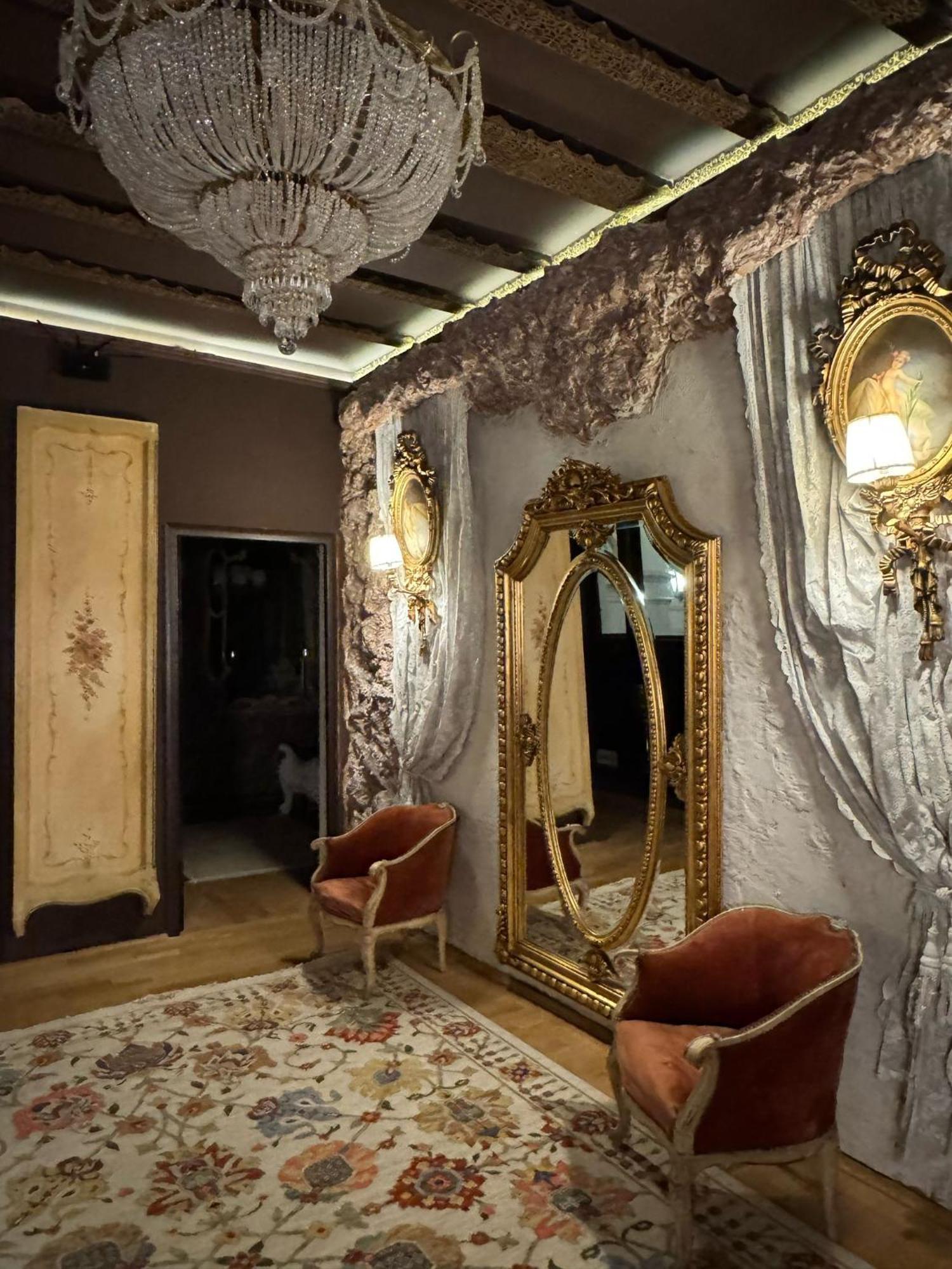 Conacul Coroanei Luxury Boutique Hotel Bukarest Eksteriør billede